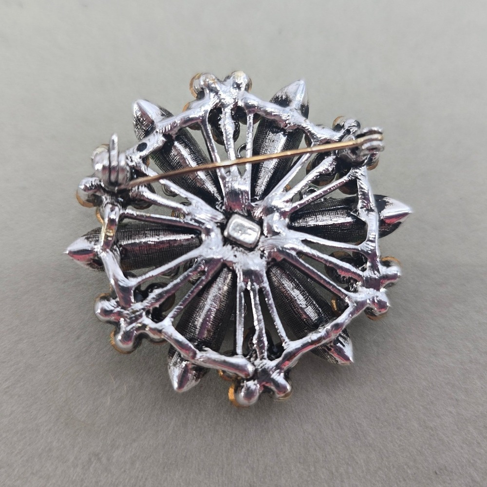 Unbranded Brooch Womens OS Vintage Style Green Rhinestone Flower Silver Tone EUC - Picture 2 of 2